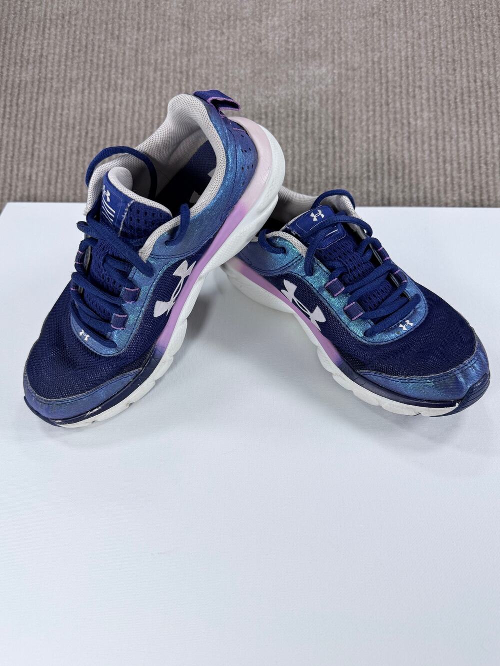 Under Armour Girls Charged Assert 8 Frosty Iridescent Running Shoes Size 4.5Y
